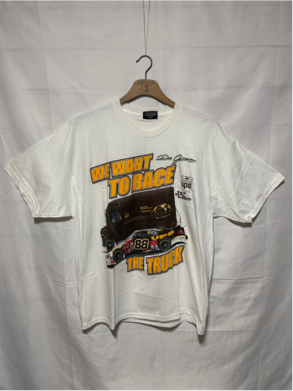 Men's Chase Authentics NASCAR UPS Racing Graphic T-Shirt White Size L